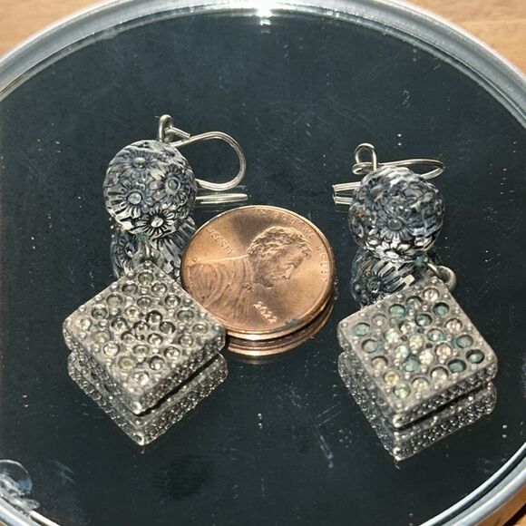 Dark Silver Tone and Gray Floral Glass Ball Drop Wire Earrings - Picture 2 of 3